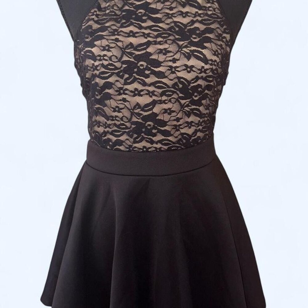 Emerald-sundae Women's Black Dress